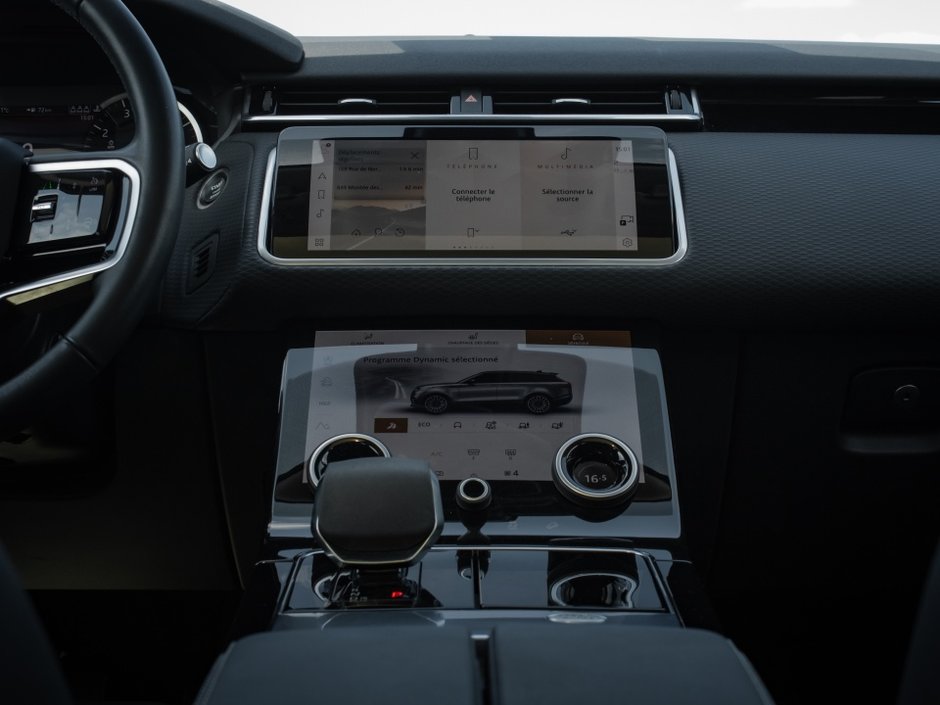2023 Land Rover Range Rover Velar S-19