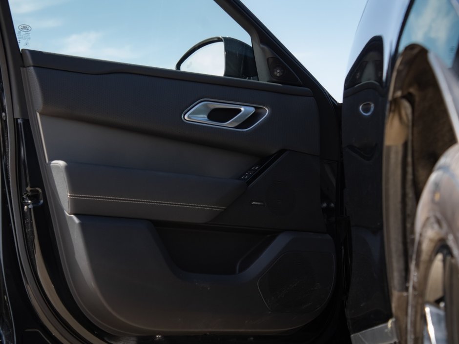2023 Land Rover Range Rover Velar S-8