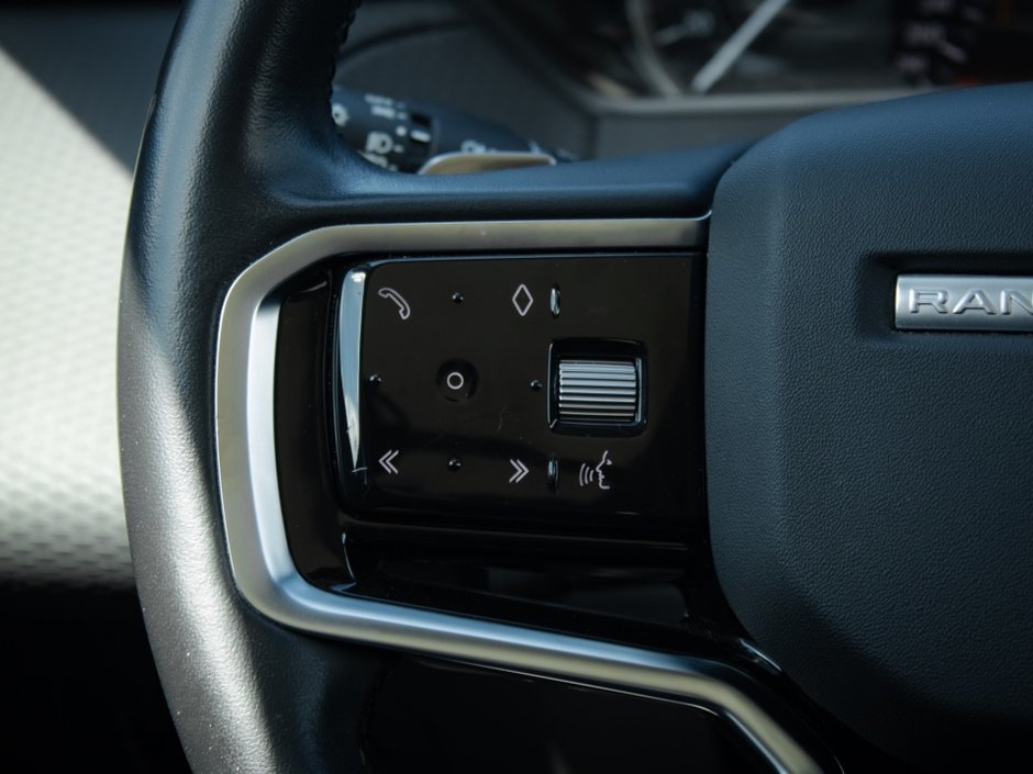 2023 Land Rover Range Rover Velar S-17