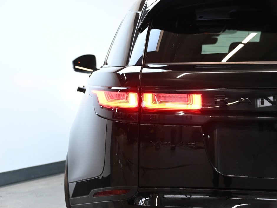 2023 Land Rover Range Rover Velar S-31