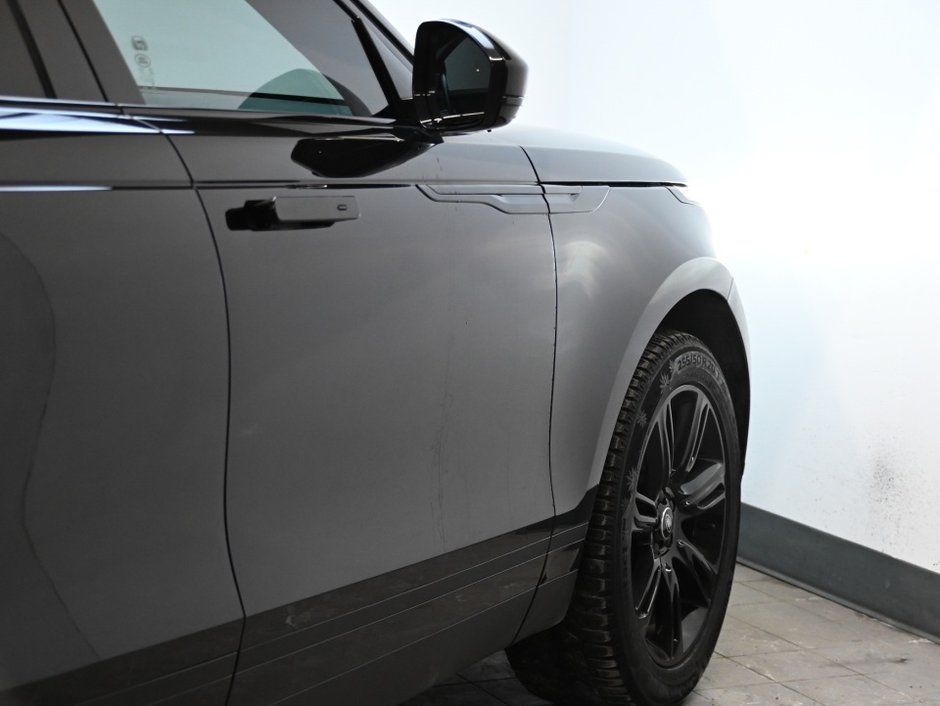 2023 Land Rover Range Rover Velar S-32