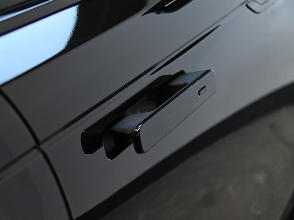 2023 Land Rover Range Rover Velar S-33