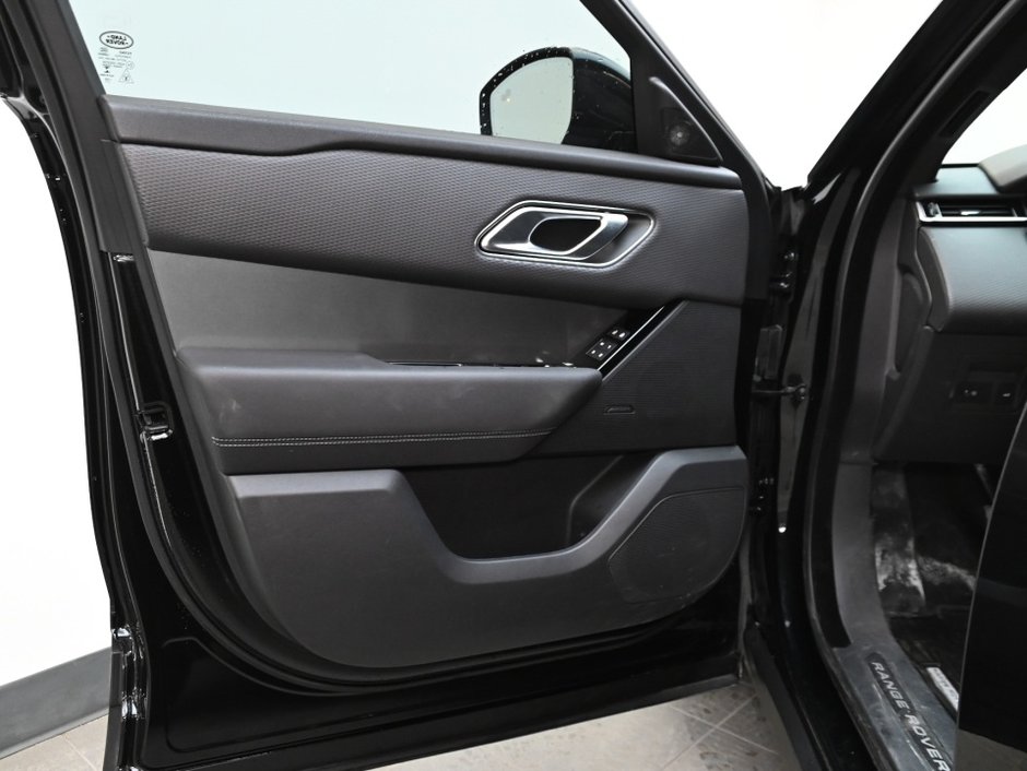 2023 Land Rover Range Rover Velar S-8