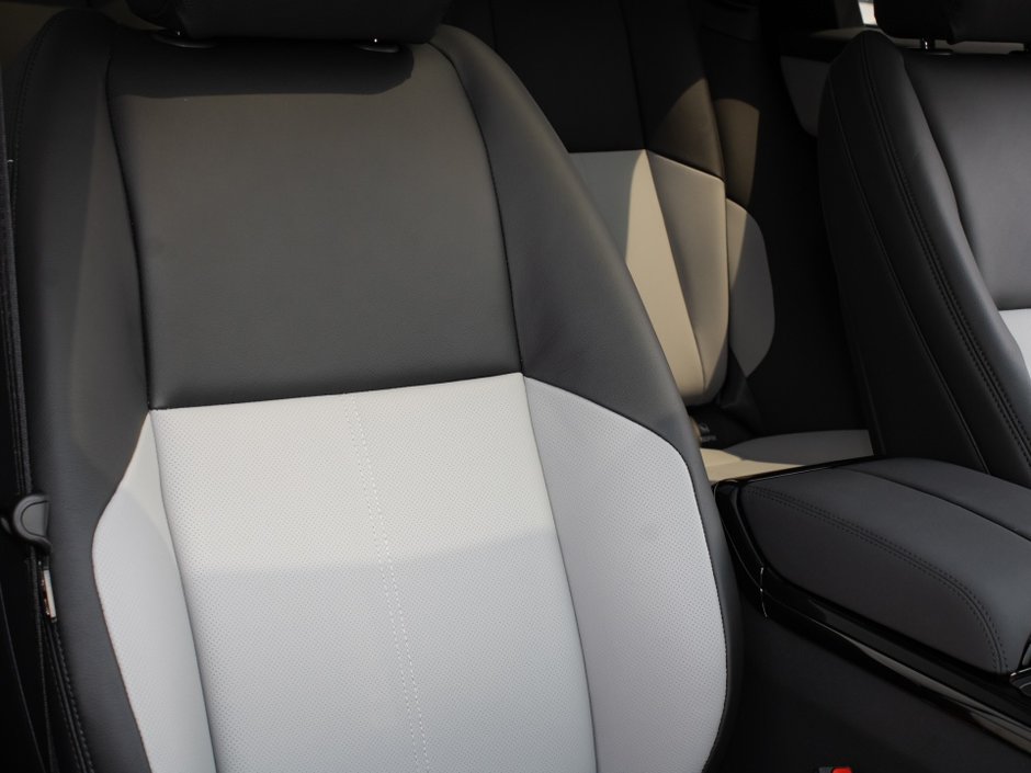 Land Rover Range Rover Velar Dynamic SE 2024-25
