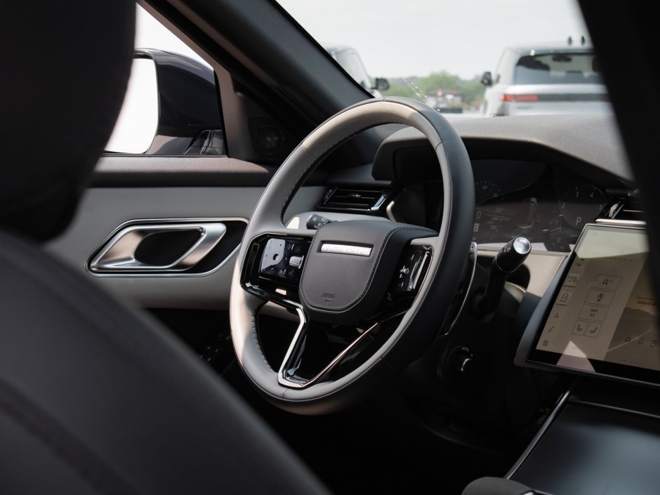 Land Rover Range Rover Velar Dynamic SE 2024-27