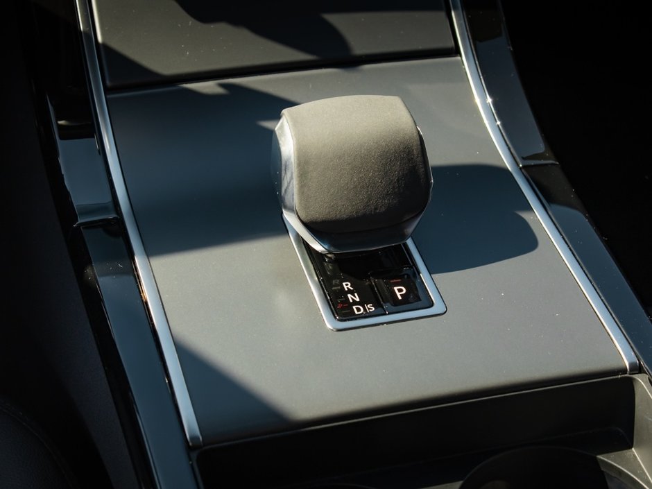 Land Rover Range Rover Velar Dynamic SE 2024-19