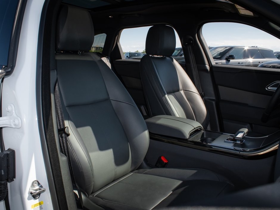 Land Rover Range Rover Velar Dynamic SE 2024-24