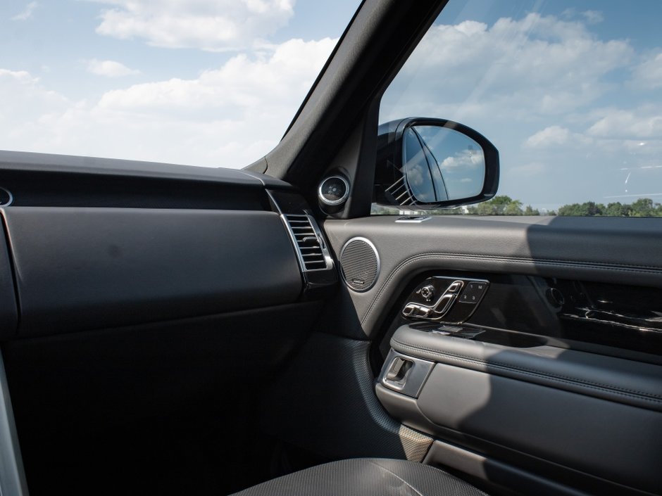 2020 Land Rover Range Rover HSE-26