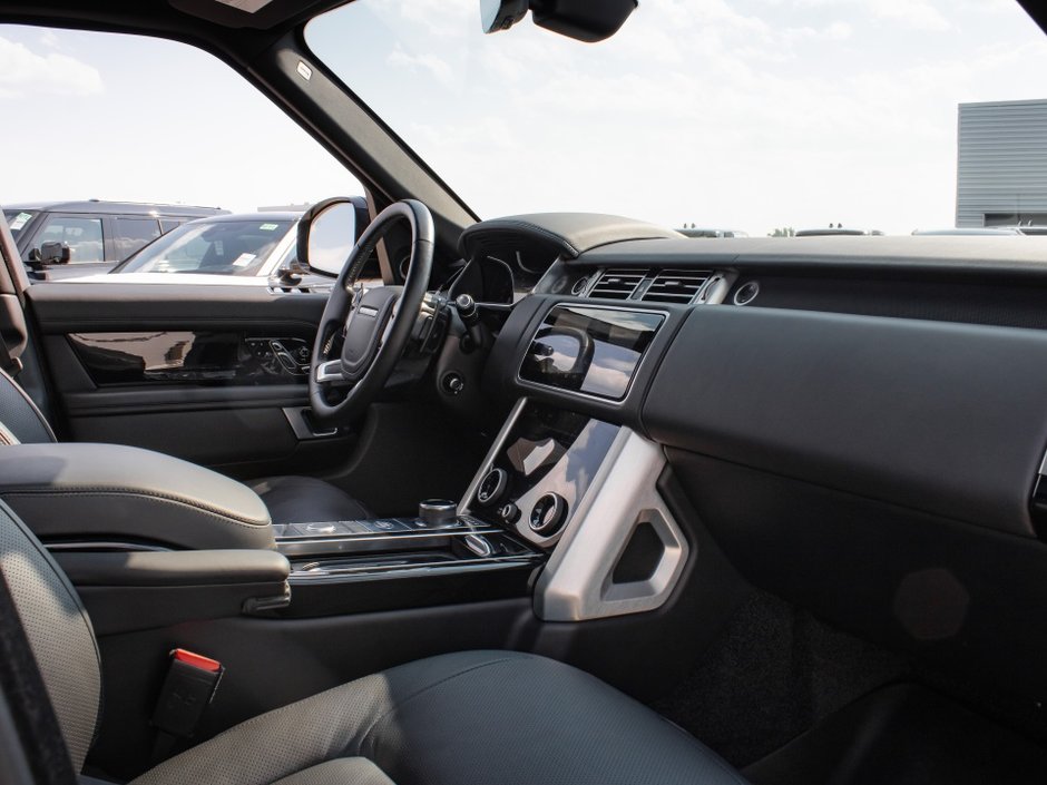 2020 Land Rover Range Rover HSE-30