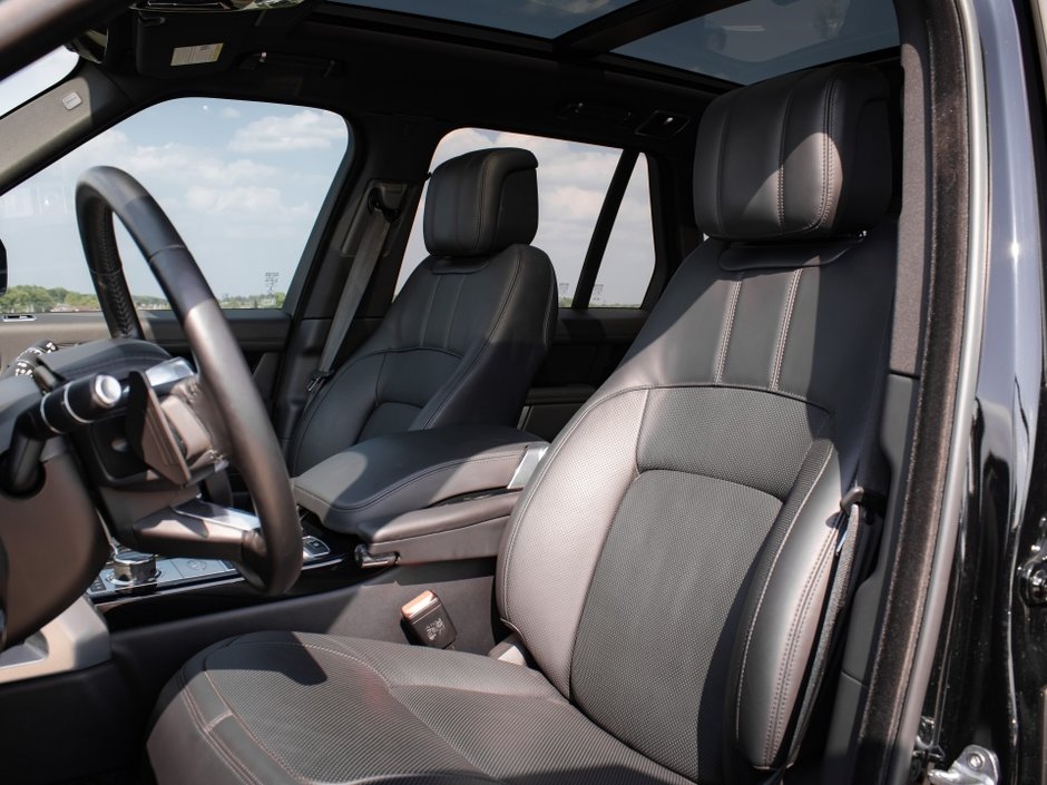 2020 Land Rover Range Rover HSE-11