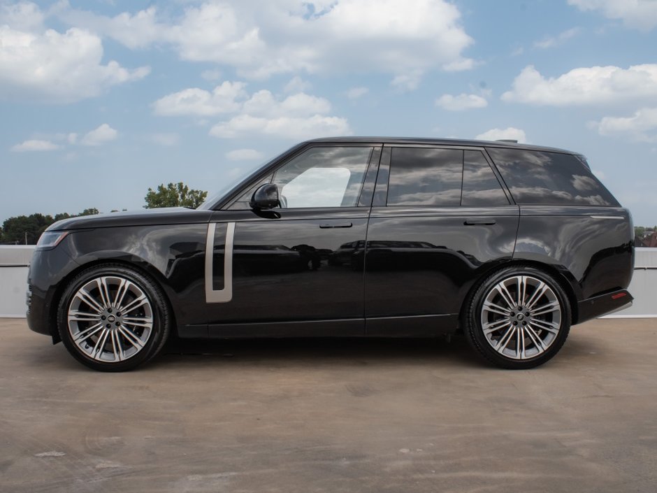 2022 Land Rover Range Rover SE-4