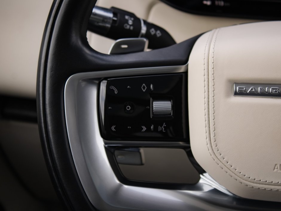 2022 Land Rover Range Rover SE-20