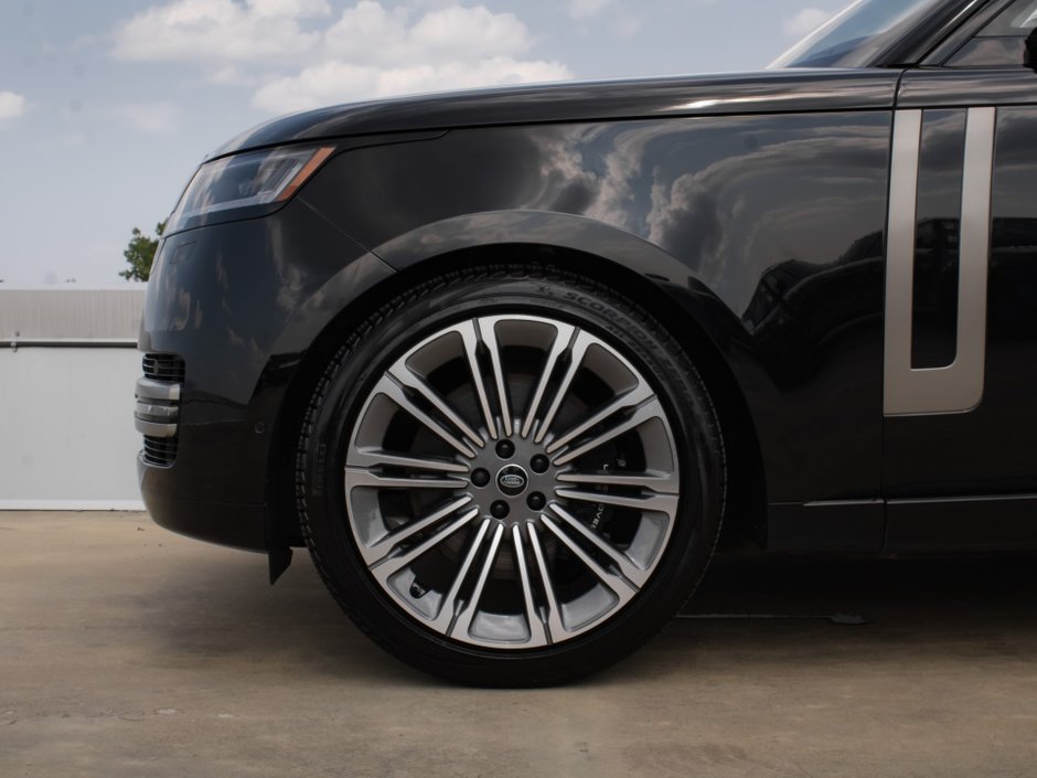 2022 Land Rover Range Rover SE-7