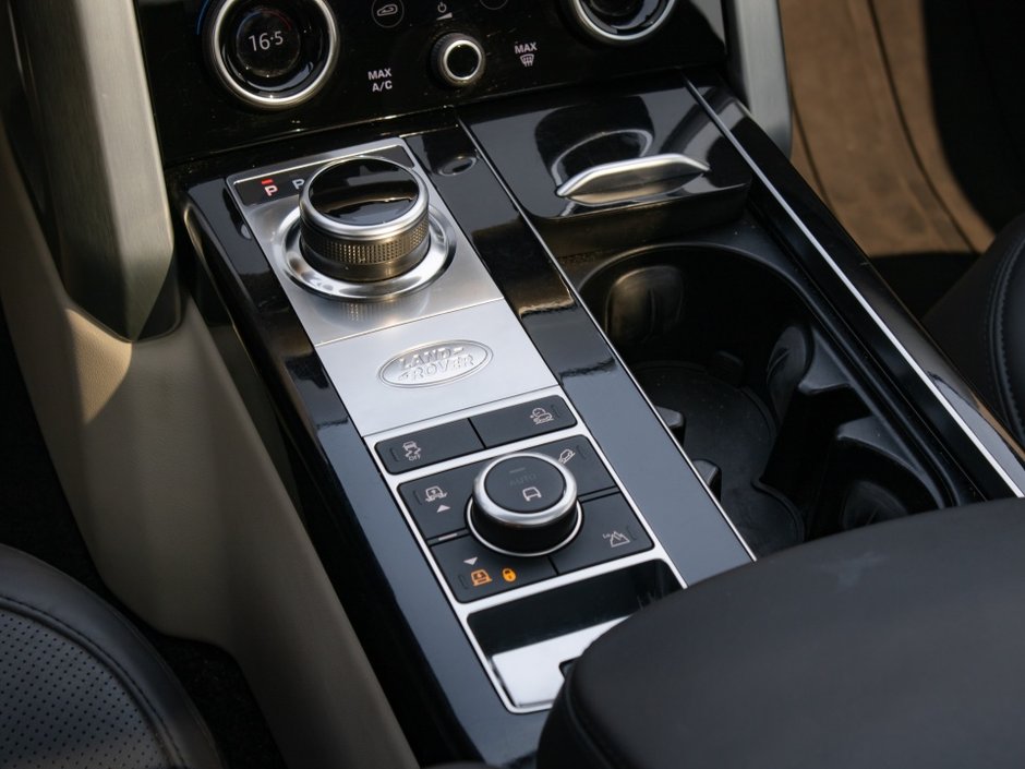 2022 Land Rover Range Rover Westminster-21