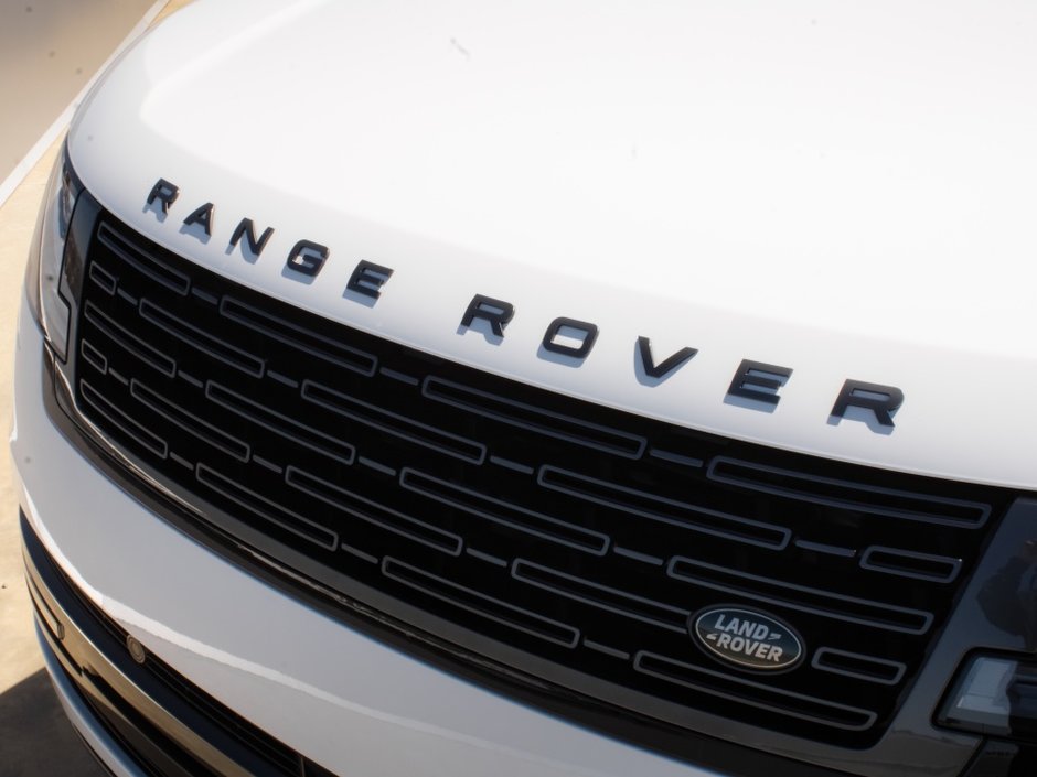 2023 Land Rover Range Rover Autobiography-32