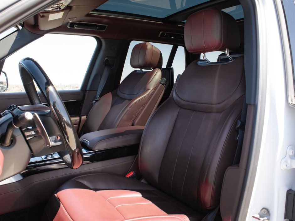 2023 Land Rover Range Rover Autobiography-10