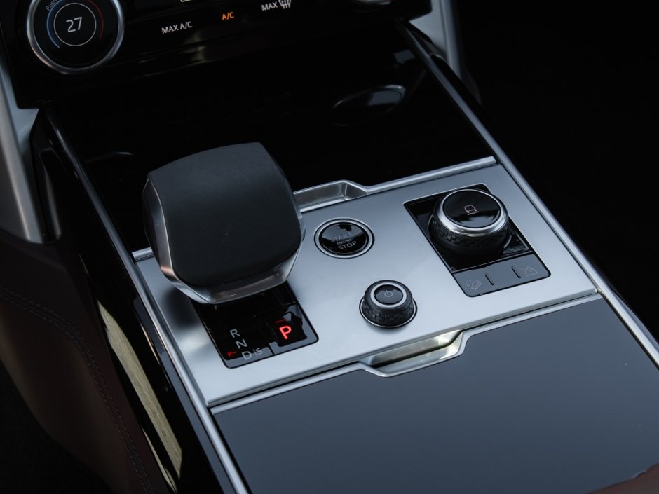 2023 Land Rover Range Rover Autobiography-22