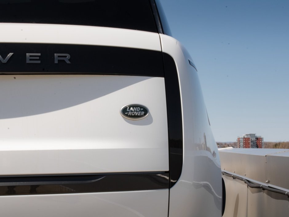 2023 Land Rover Range Rover Autobiography-34