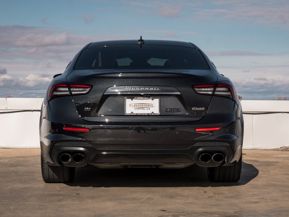 2022 Maserati Ghibli Modena Q4-5