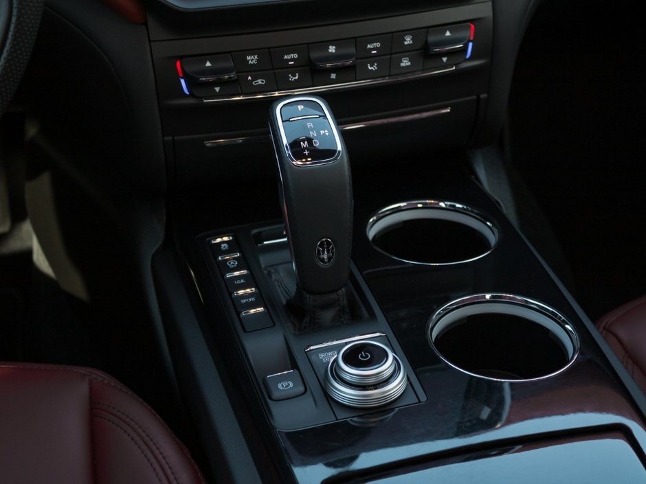 2022 Maserati Ghibli Modena Q4-18