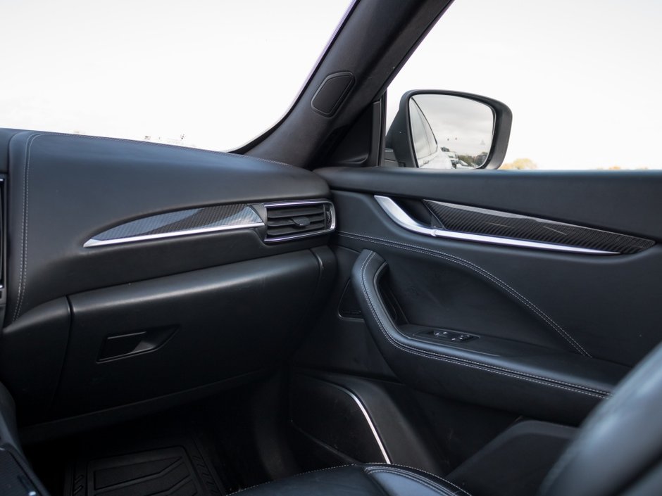 2018 Maserati Levante S GranLusso-21