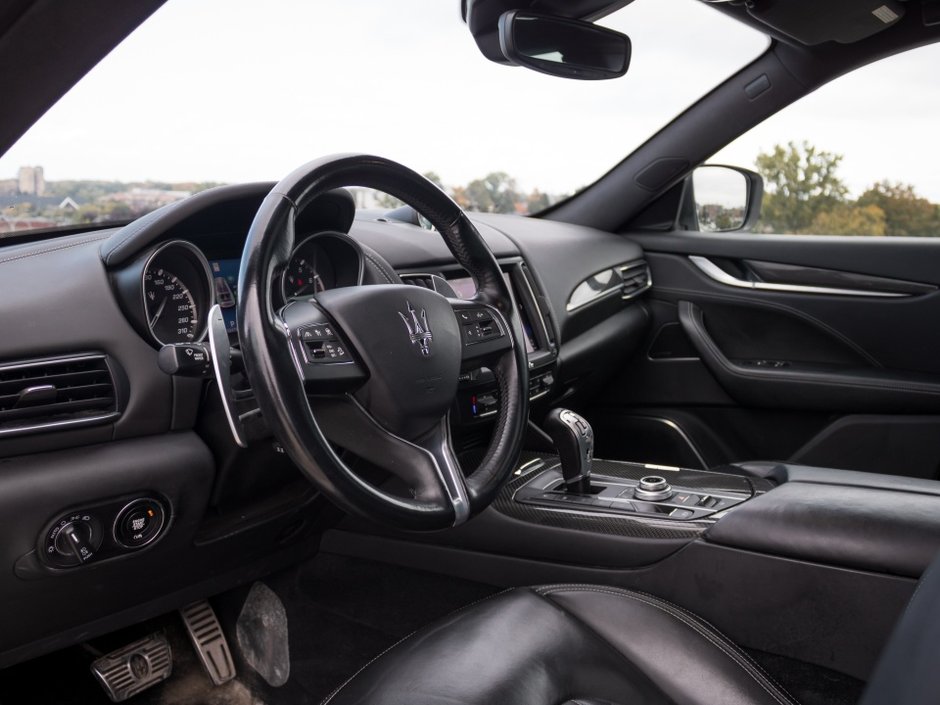 2018 Maserati Levante S GranLusso-2