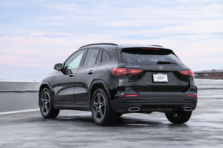 2025 Mercedes-Benz GLA 250-1