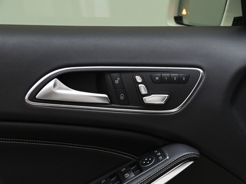 2020 Mercedes-Benz GLA 250-9