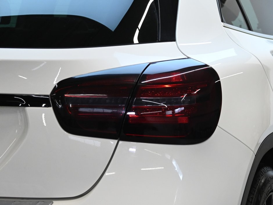 2020 Mercedes-Benz GLA 250-26