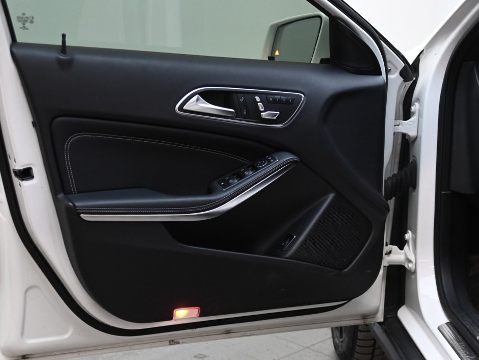 2020 Mercedes-Benz GLA 250-8