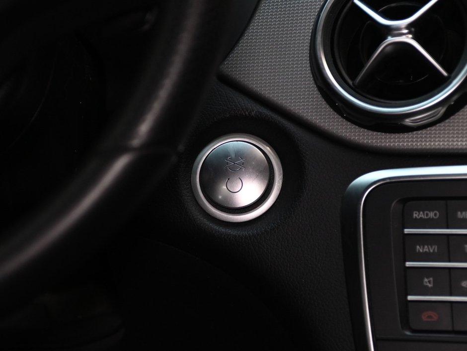 2020 Mercedes-Benz GLA 250-22