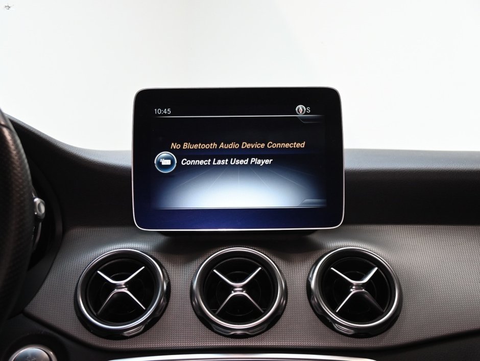 2020 Mercedes-Benz GLA 250-19