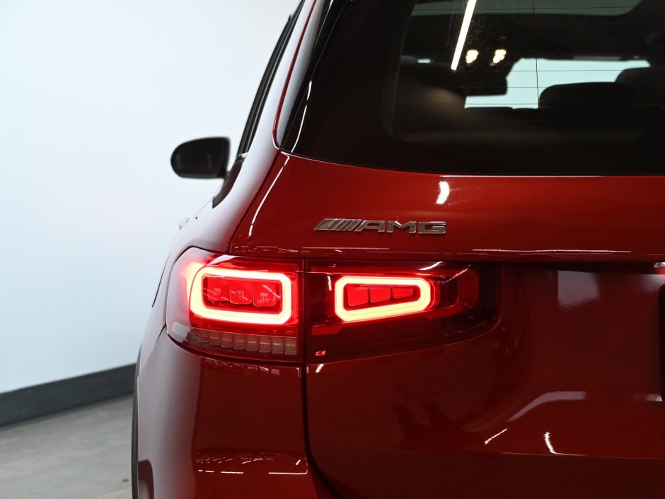 2021 Mercedes-Benz GLB AMG GLB 35-31