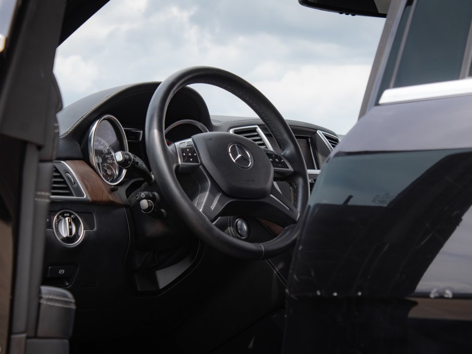 Mercedes-Benz M-Class ML 350 BlueTEC 2013-30