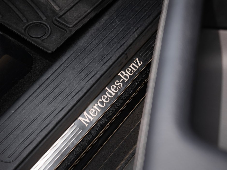 Mercedes-Benz M-Class ML 350 BlueTEC 2013-29