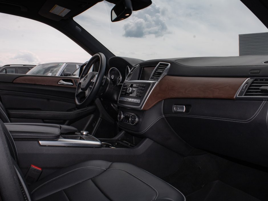 Mercedes-Benz M-Class ML 350 BlueTEC 2013-28