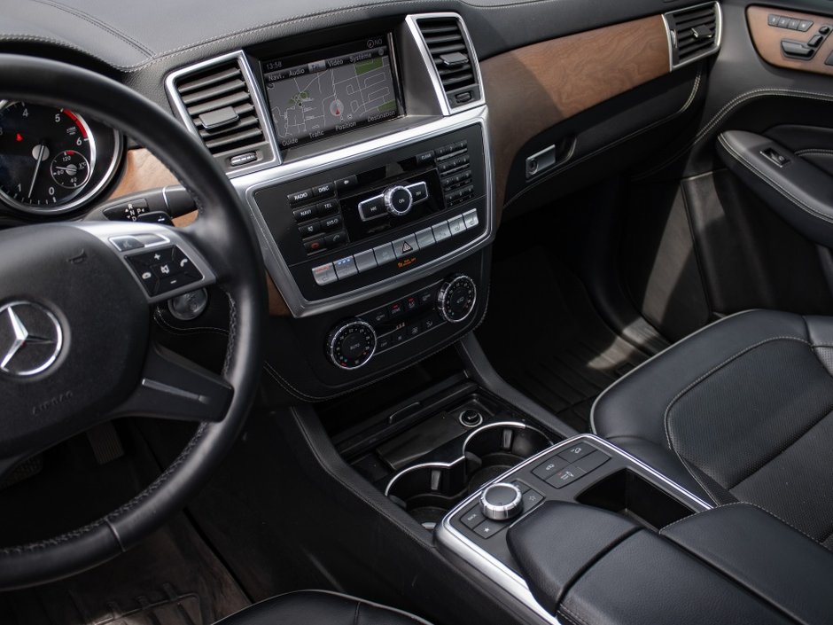 Mercedes-Benz M-Class ML 350 BlueTEC 2013-12