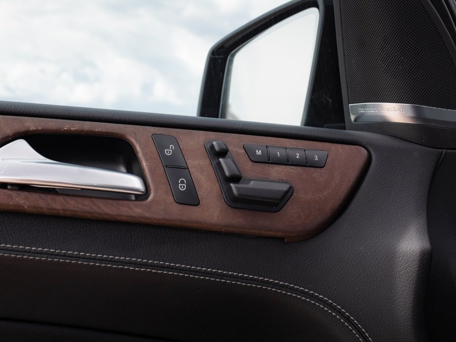 Mercedes-Benz M-Class ML 350 BlueTEC 2013-10