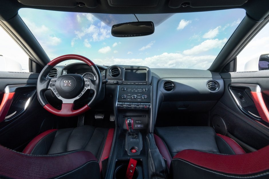 2016 Nissan GT-R Black Edition-3