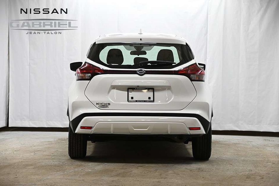 Nissan KICKS S 2021-3