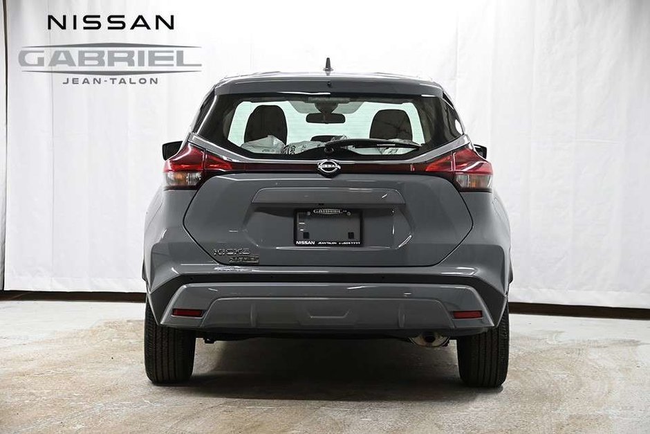 Nissan KICKS S 2022-3