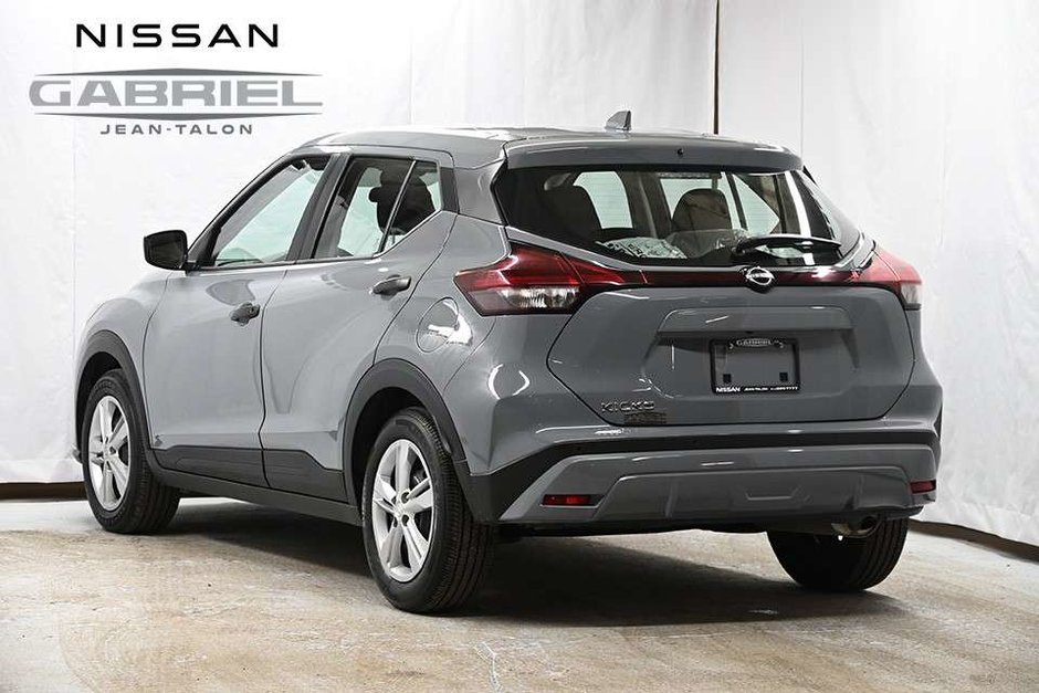 Nissan KICKS S 2022-2