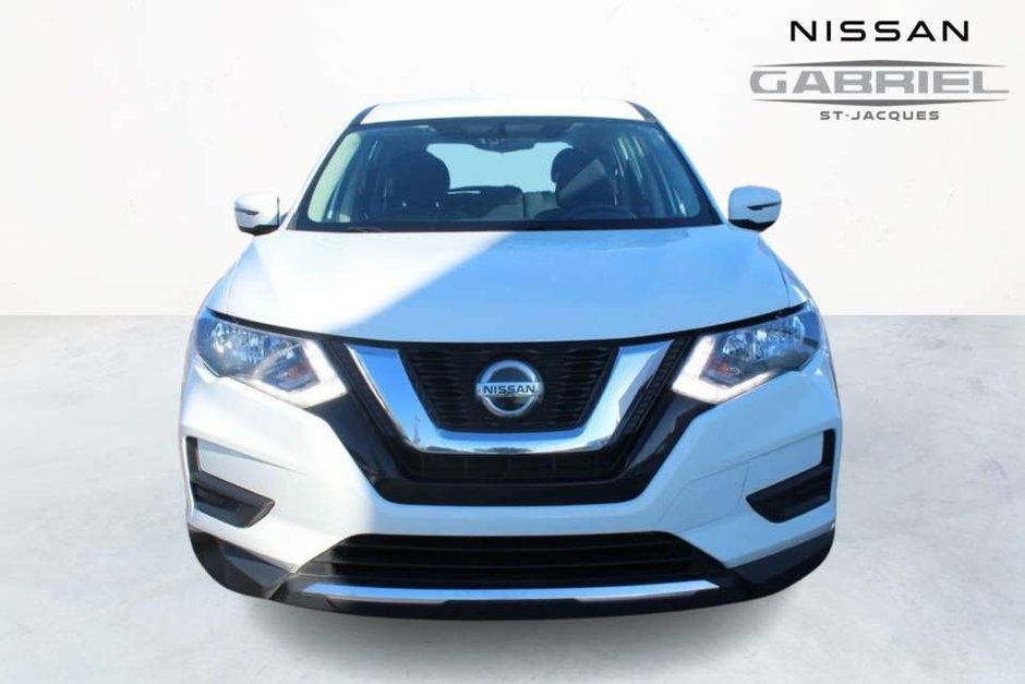 Nissan Rogue S FWD NO ACCIDENTS,INTELLIGENT EMERGENCY BRAKING,BLIND SPOT ASSIST,BACK UP CAMERA,APPLE CAPLAY,ANDROID AUTO,BLUETOOTH,CRUISE CON 2018-1