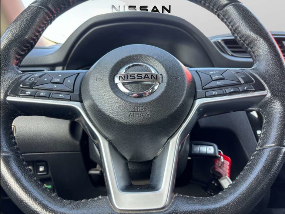 Nissan Rogue  2019-9