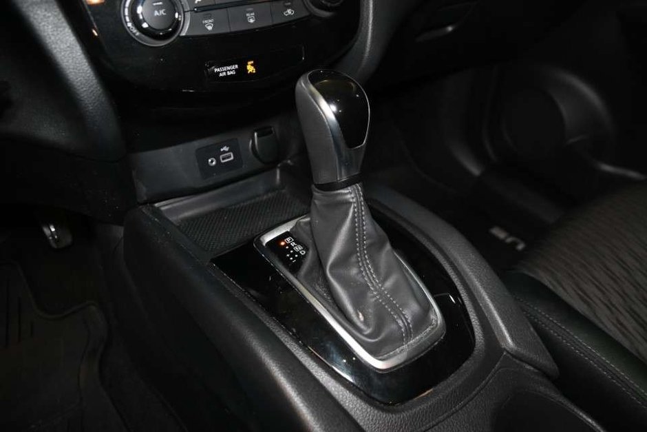 Nissan Rogue S FWD BLUETOOTH - CAMERA - HEATED SEATS 2020-17