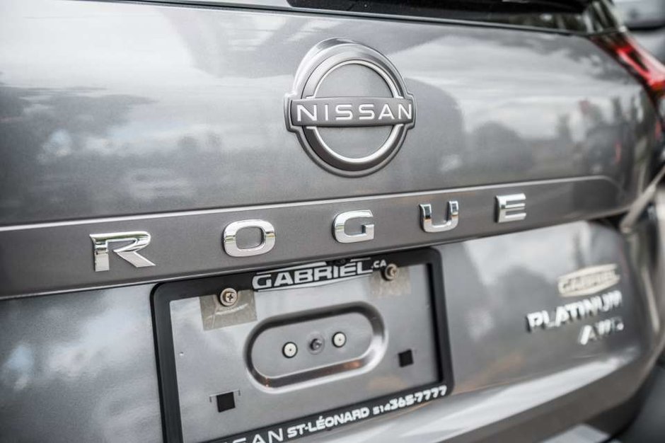 2023 Nissan Rogue Platinum-20