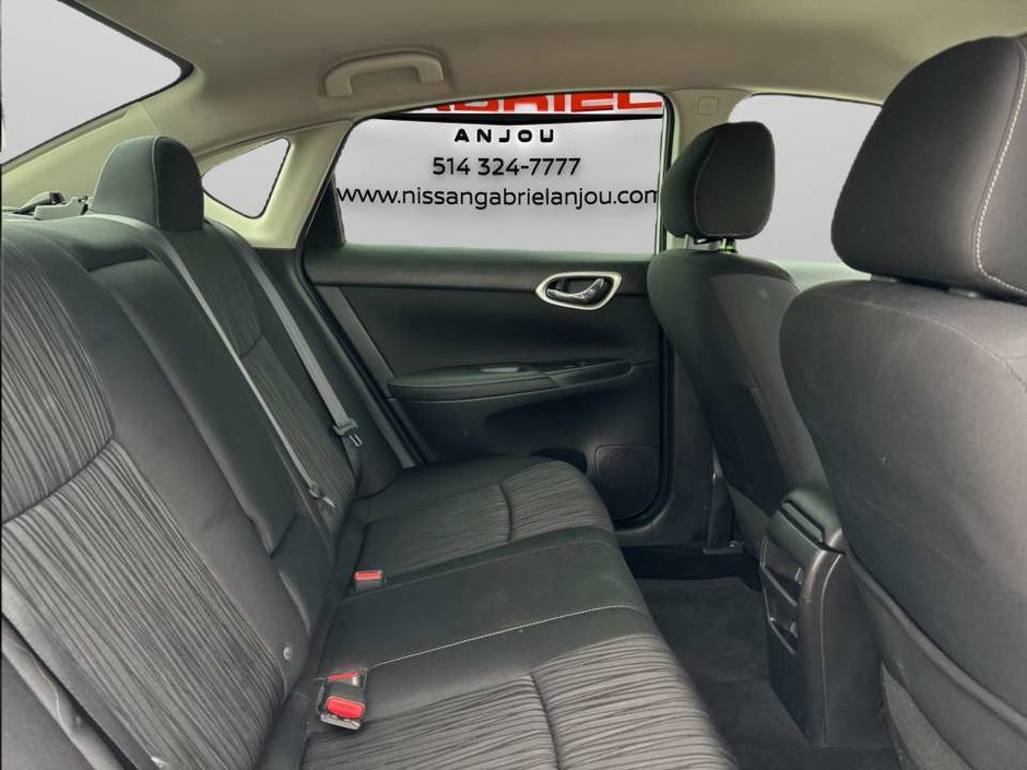 Nissan Sentra  2019-6