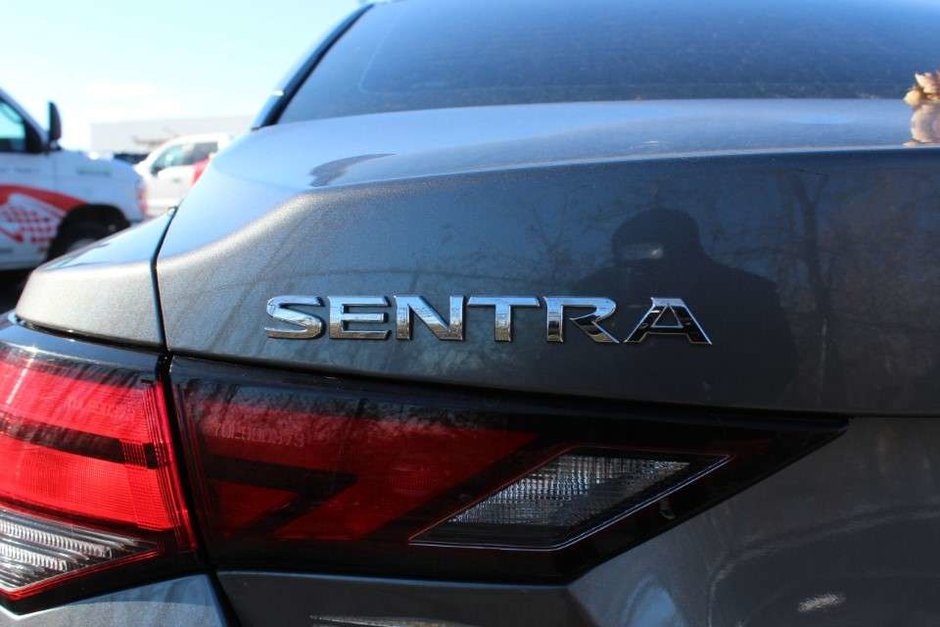 Nissan Sentra  2020-17