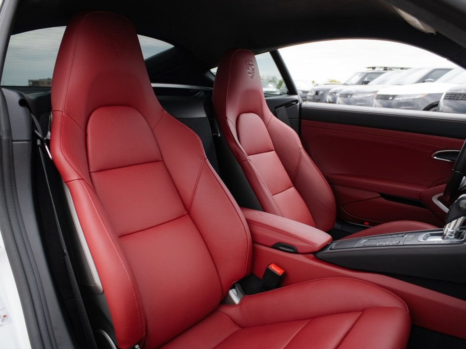 2024 Porsche 718 Cayman GTS 4.0-33