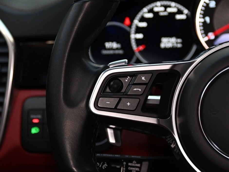 2023 Porsche Cayenne GTS-13